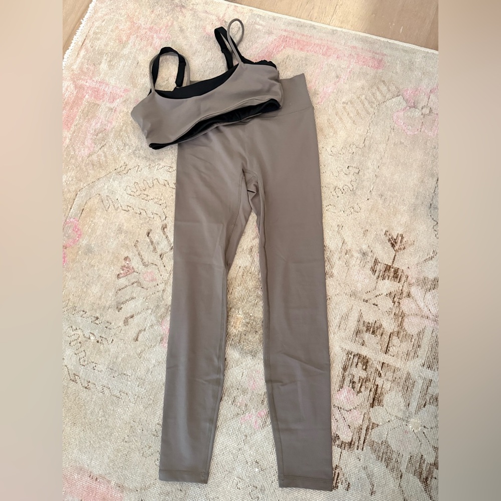 FORM Walnut Sports Bra and Leggings Set